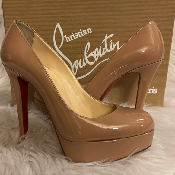 Christian Louboutin Beige Patent Leather Heels - Picture 1 of 3